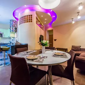 Апартаменты Kresatik Street Center For Big Family, Киев